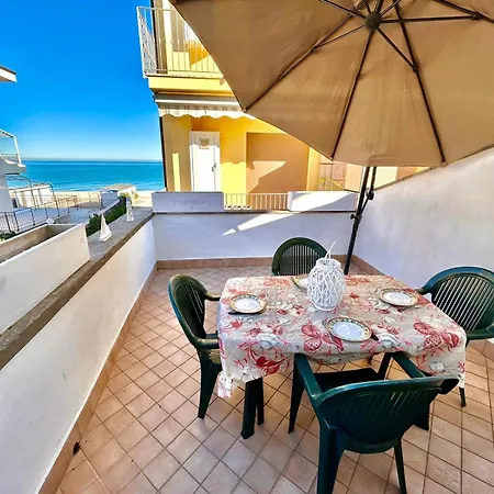 Marzio - Con Terrazzo, Posto Auto E Marcelli